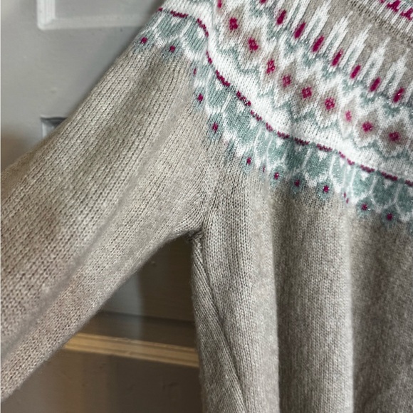 Vineyard Vines Cream and Blue Sweater - Picture 5 of 12